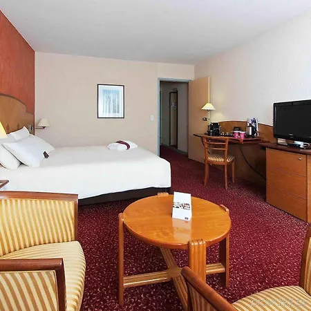 Mercure Ile De 4*
