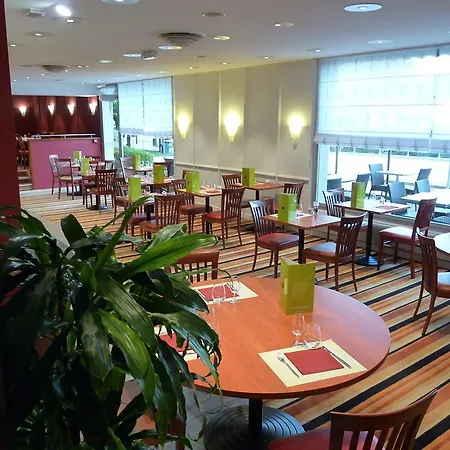 Ξενοδοχείο Mercure Ile De 4*